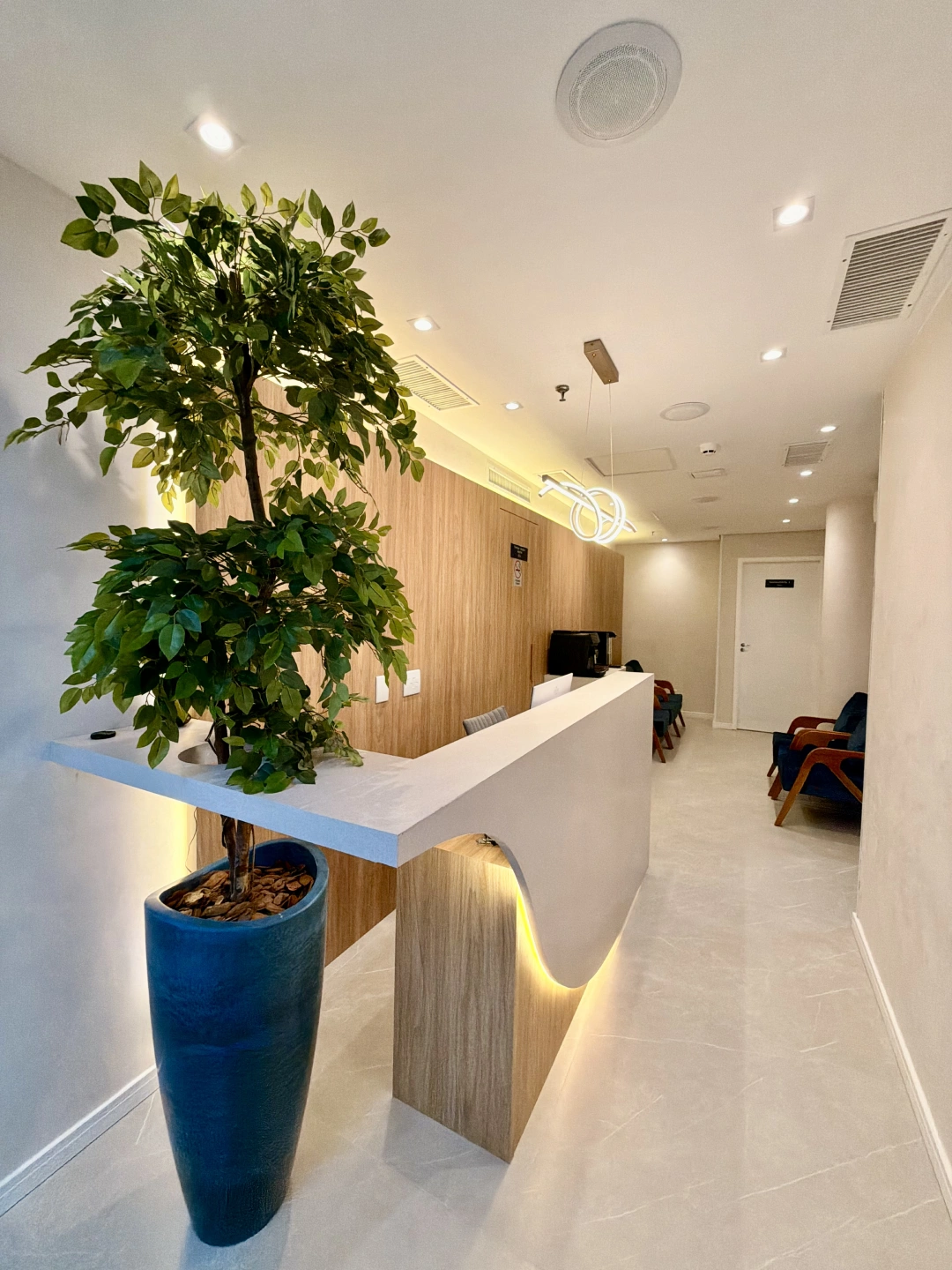 Fachada da clínica Ortho Alpha em Alphaville, Barueri